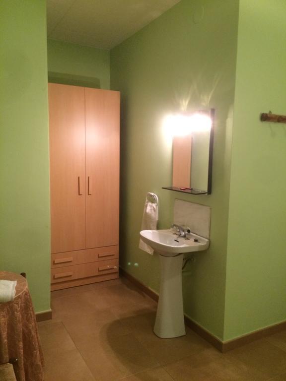 Hostal Terraferma Algerri 外观 照片