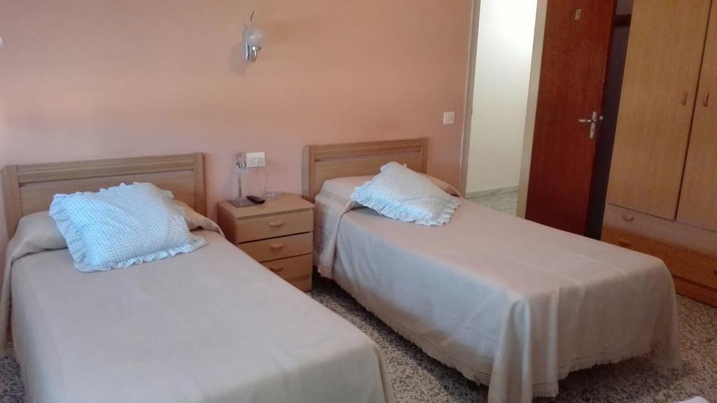 Hostal Terraferma Algerri 外观 照片