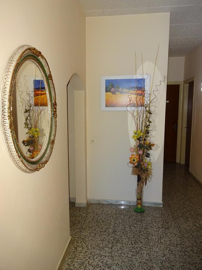 Hostal Terraferma Algerri 外观 照片